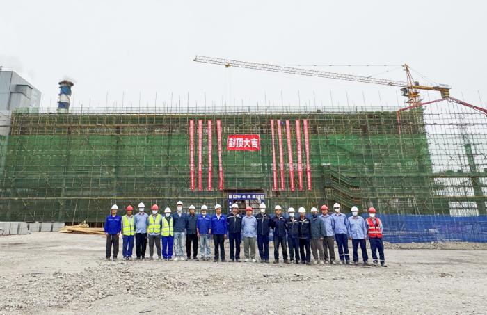 新疆奧斯蘭宇科技能源有限公司二期2×135MW尾氣發(fā)電裝置建設(shè)項(xiàng)目主廠房封頂.png 新疆奧斯蘭宇科技能源有限公司二期2×135MW尾氣發(fā)電裝置建設(shè)項(xiàng)目主廠房封頂.png